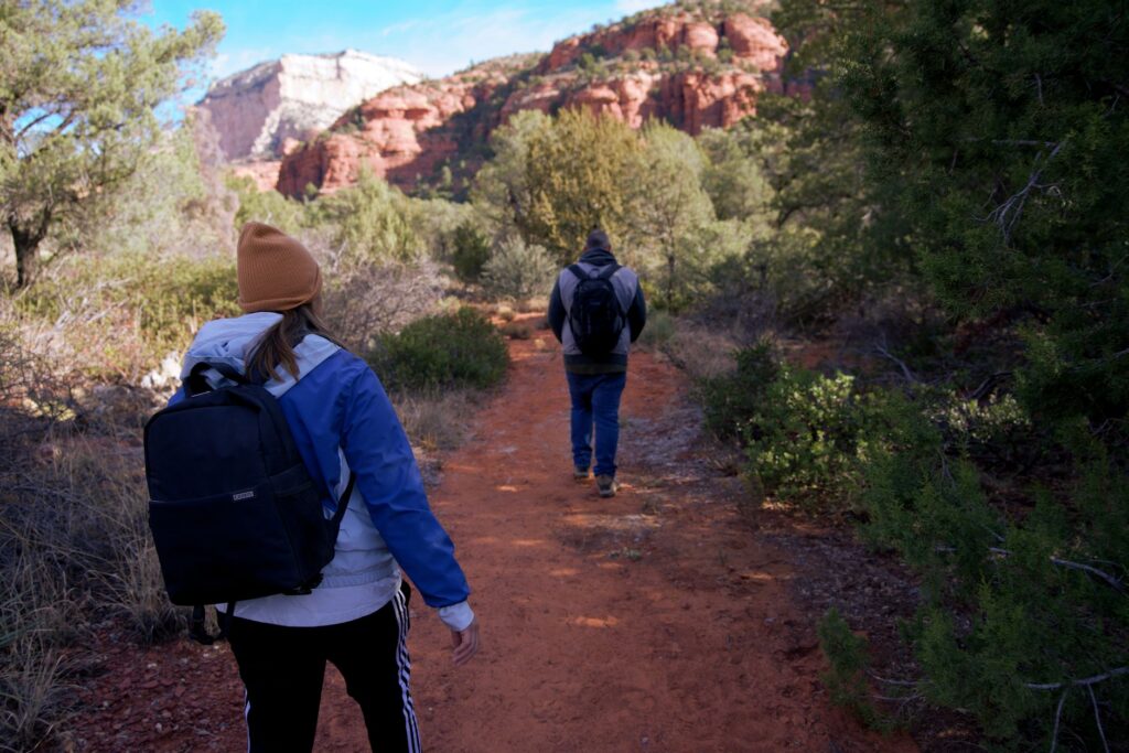 Easy hiking trail among the red rocks in Sedona, Arizona