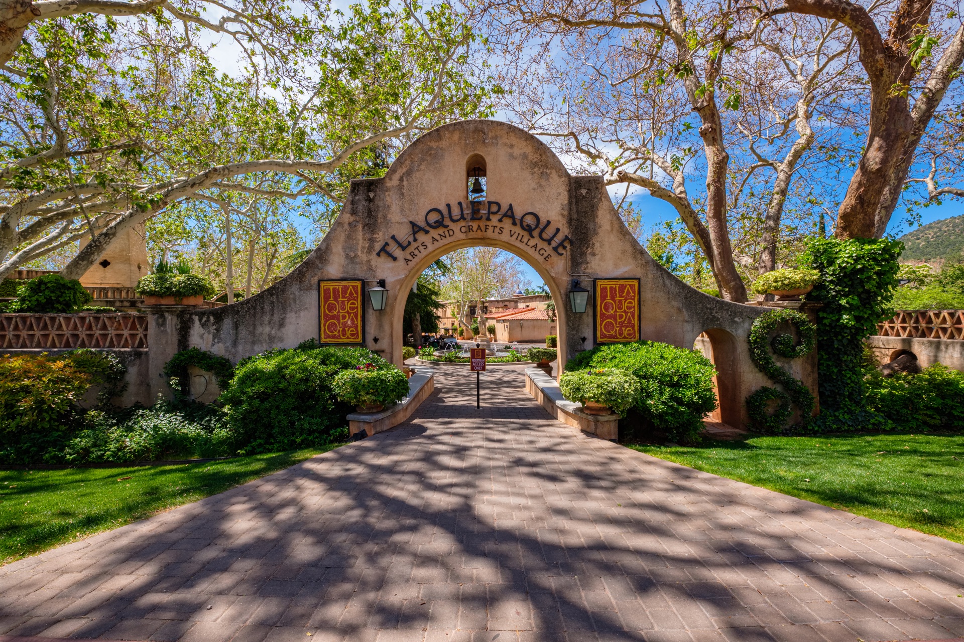 Tlaquepaque Arts and Crafts Village entrance arch in Sedona, Arizona